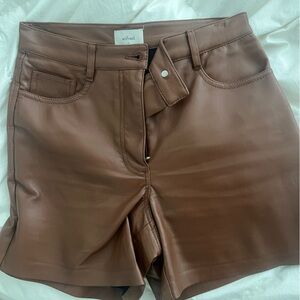 Aritzia, Wilfred 4” coco leather shorts